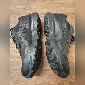 Men's ReebokDMXRIDE BlackWorkSneakerSlip & OilResistant Sz 10 1/2 Non-smoke Home